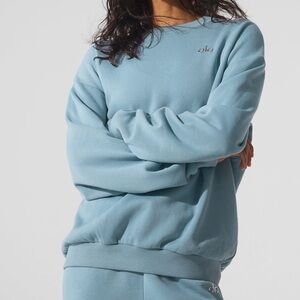 NWT ALO YOGA Accolade Crewneck Pullover Celestial Blue